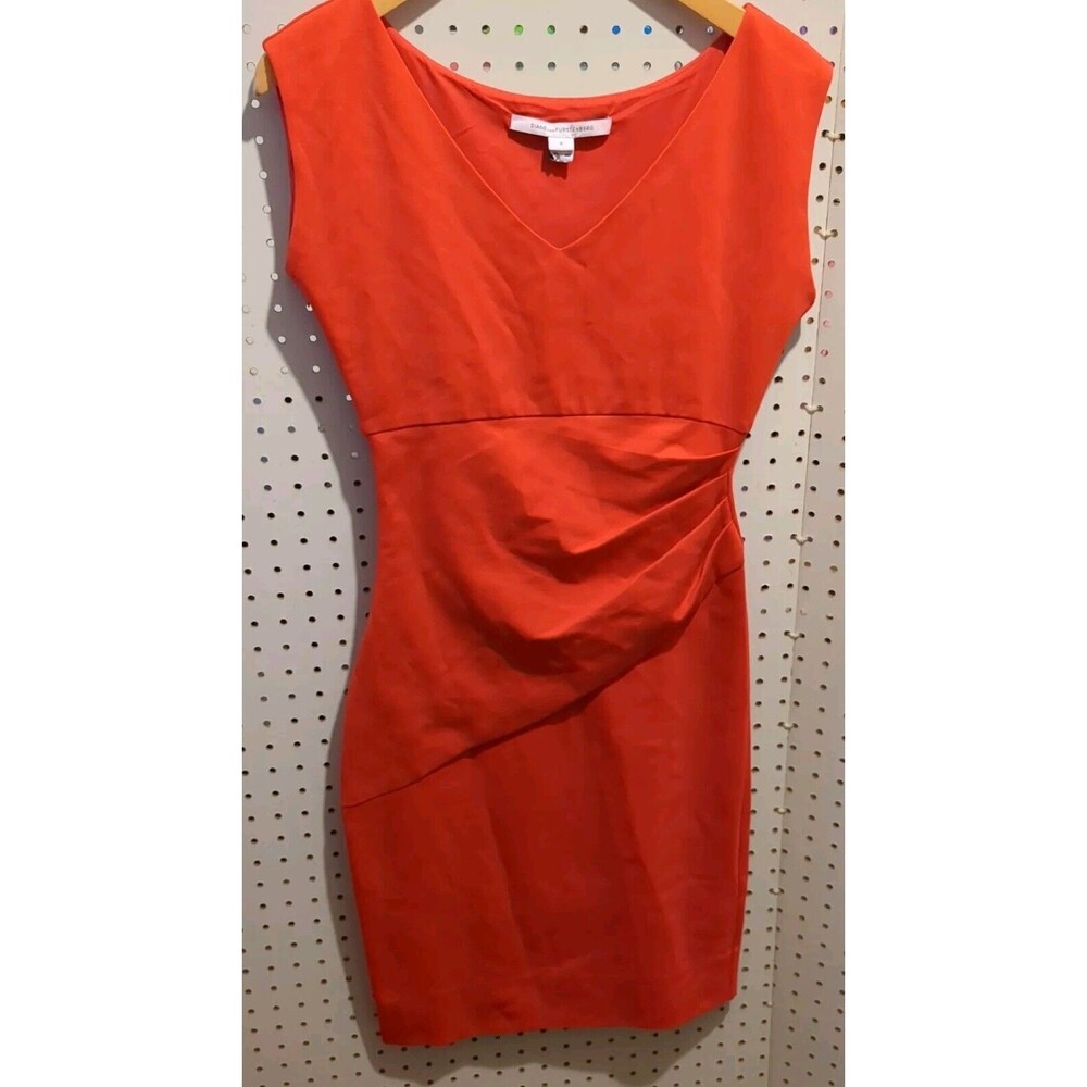 Diane Von Furstenberg Red Sleeveless Dress Size 6 Bodycon